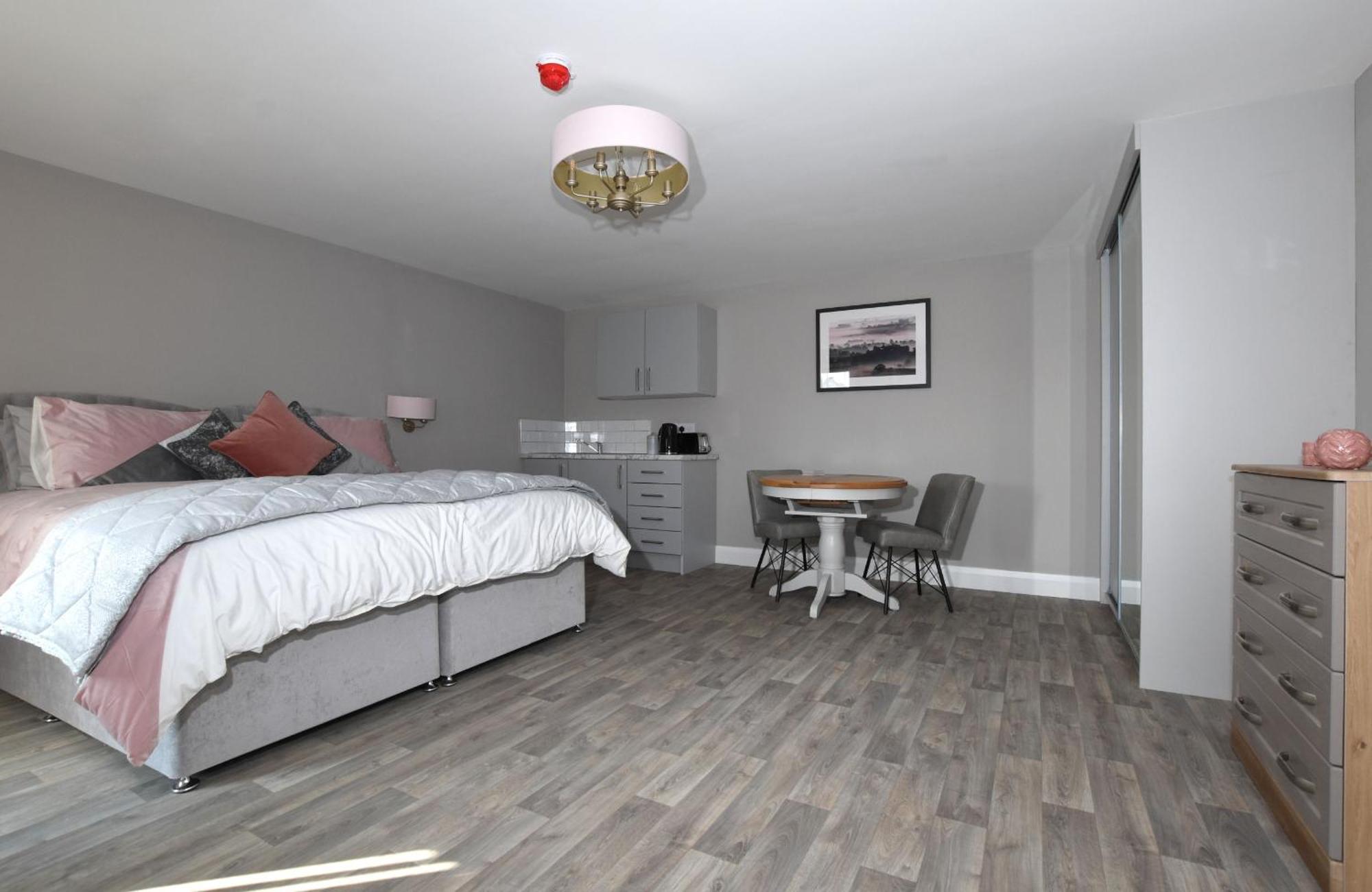 Homestead Hillsborough Guest Rooms Oda fotoğraf